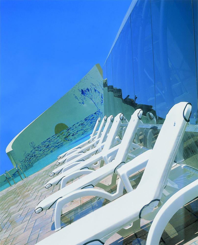 Ramada Plaza By Wyndham Beirut Raouche Hotel Exterior photo