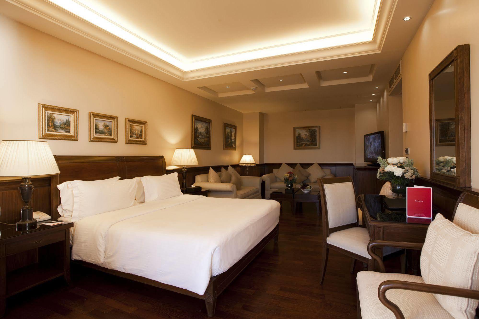 Ramada Plaza By Wyndham Beirut Raouche Hotel Exterior photo