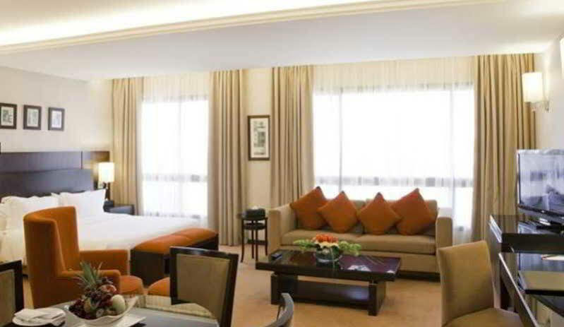 Ramada Plaza By Wyndham Beirut Raouche Hotel Exterior photo